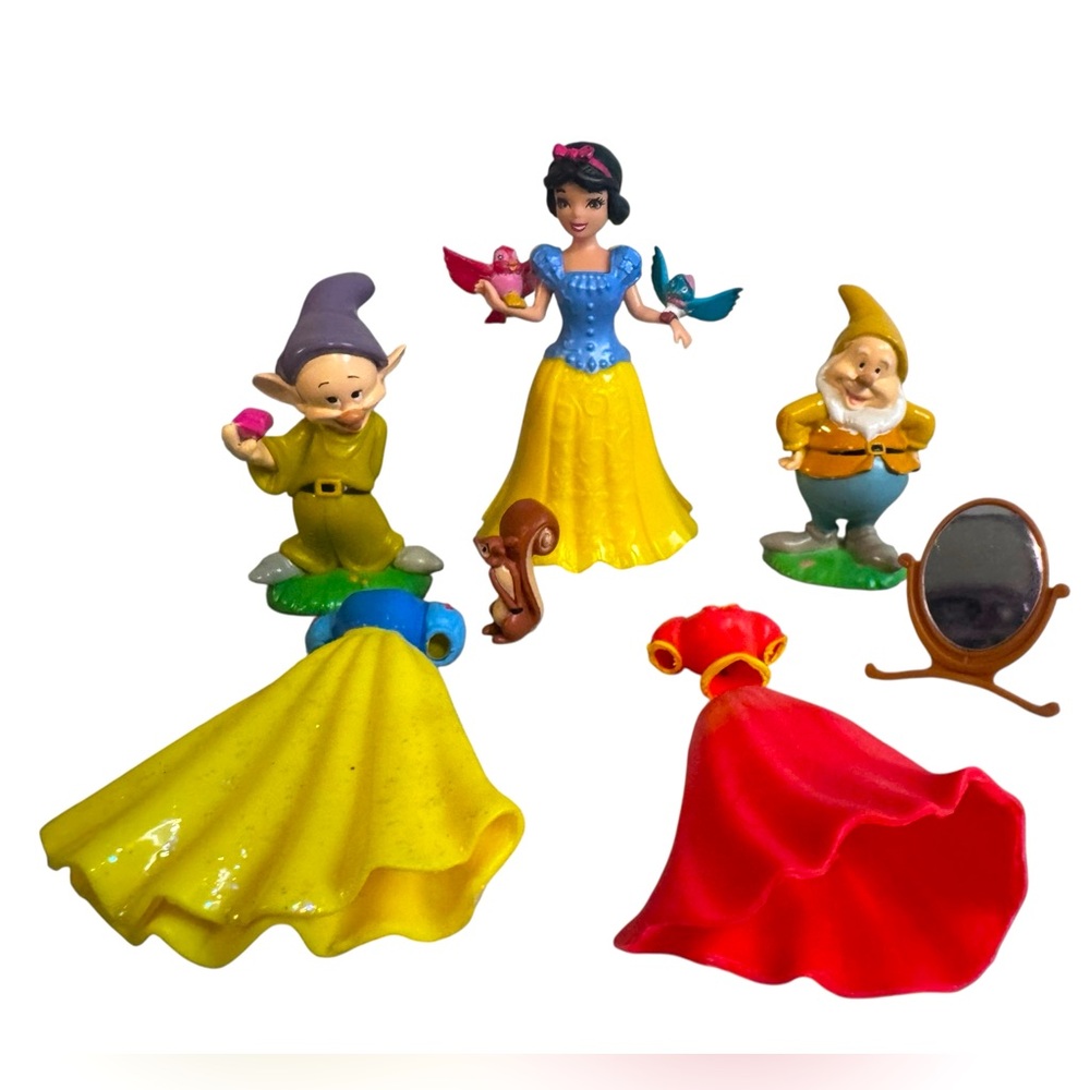 11 piece Disney Snow, White Polly Pocket set doll birds squirrel Dopey Doc dress